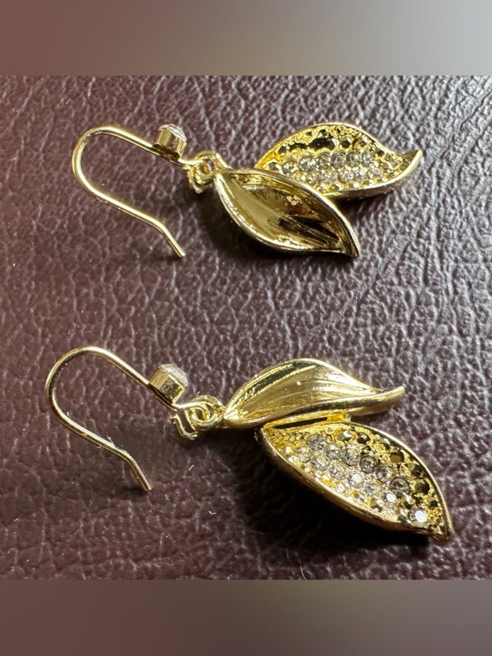 Gold Leaf Crystal Drop Earrings - Women Jewelry - Picture 2 of 2